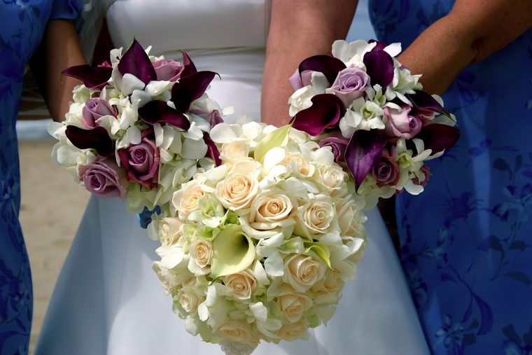 When to Book a Florist for Your Wedding