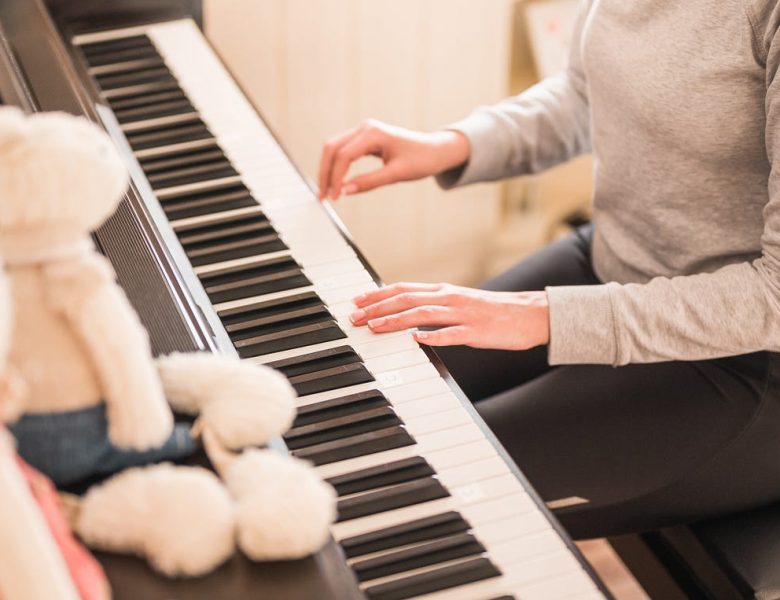 Mastering the Keys: Unveiling the Best Piano Classes at Home